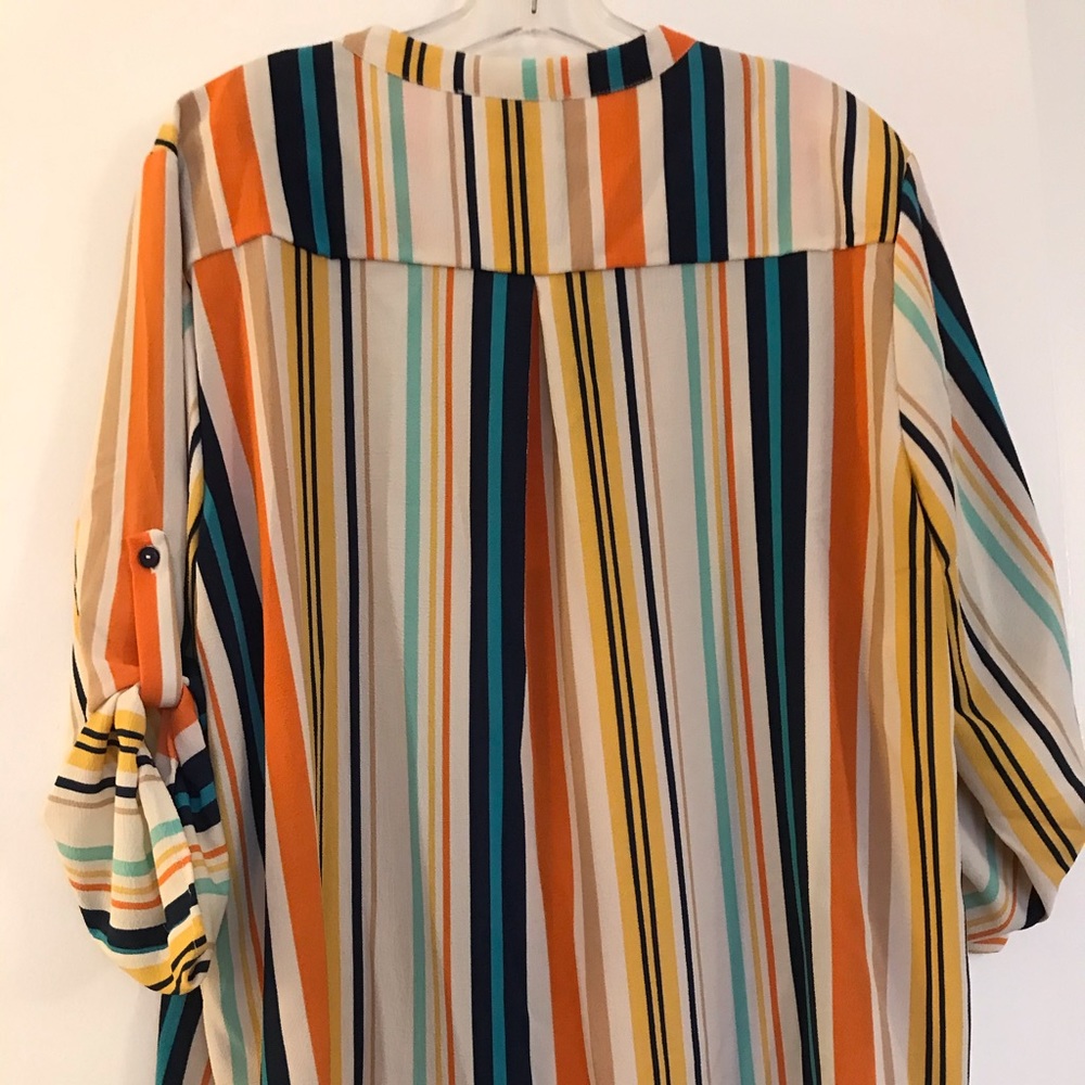 Colorful blouse - Picture 2 of 3